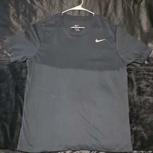 Nike Men’s Black Crew T-Shirt with White Swoosh
